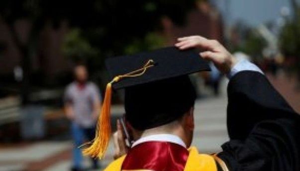 Di Tengah Pandemi, Dua Kampus Terbitkan Ijazah Digital