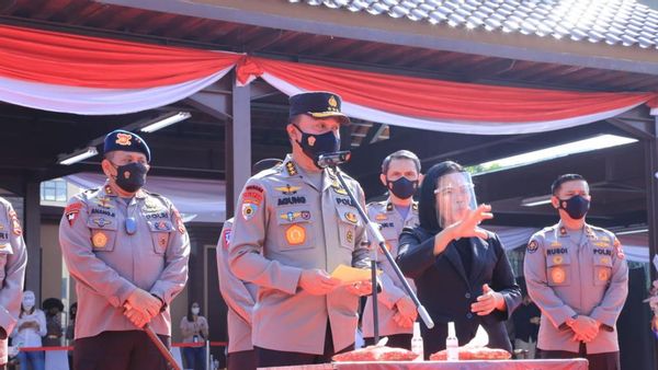 Polri Bagi-bagi 2,5 Juta Masker Hingga 9 September Nanti