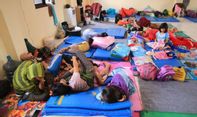 Ribuan Tempat Tidur Lipat Disiapkan untuk Para Pengungsi Gunung Merapi