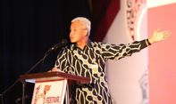 Ganjar Pranowo Peringati Hari Guru Nasional dengan Protes: Minta Gaji Guru Honorer Naik Setara dengan UMK