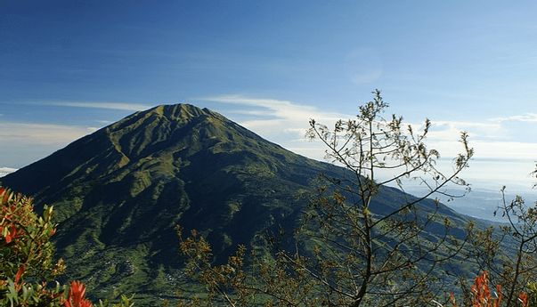 Video Banjir Viral di Gunung Merbabu, ini Tanggapan BTNGMb