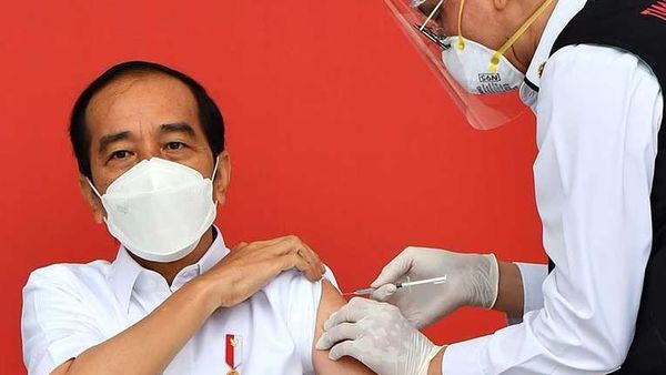 Ribka Tjiptaning Duga Kemungkinan Vaksin Covid-19 yang Disuntikkan ke Jokowi Bukan Sinovac
