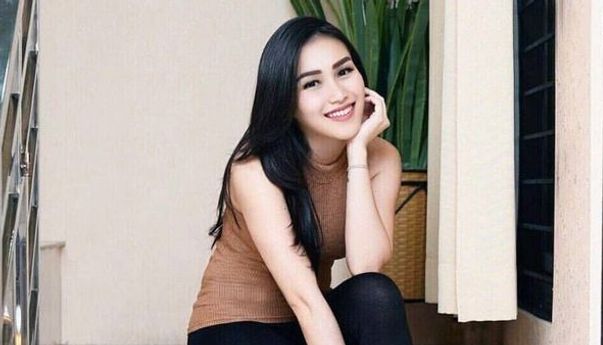 Ada Kerjaan Penting, Ayu Ting Ting Setop Tanya Jawab dengan Penyidik Polda di Pertanyaan ke-15