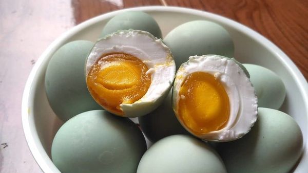 Ini Cara Membuat Telur Asin Tanpa Bubuk Abu atau Bubuk Batu Bata Merah