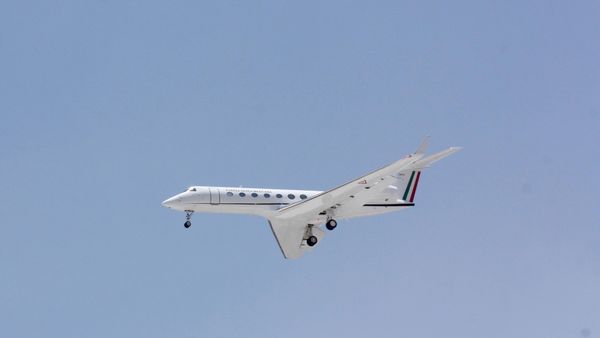 Berkat 'Fee' Bansos, Juliari Batubara Rutin Pakai Private Jet untuk Kunker