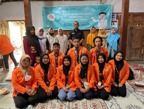 Cegah Stunting melalui Pembentukan Posyandu Remaja di Dusun Ketelo oleh KKN UAD