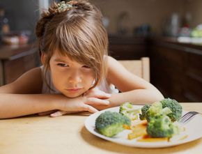6 Strategi yang Bisa Dilakukan Orangtua untuk Mengatasi Masalah Anak Suka Pilih-Pilih Makanan