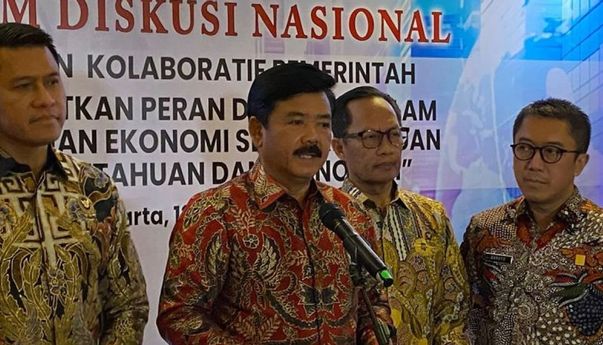 Menko Polhukam Gandeng Interpol Lacak Server Judi Online di Luar Negeri