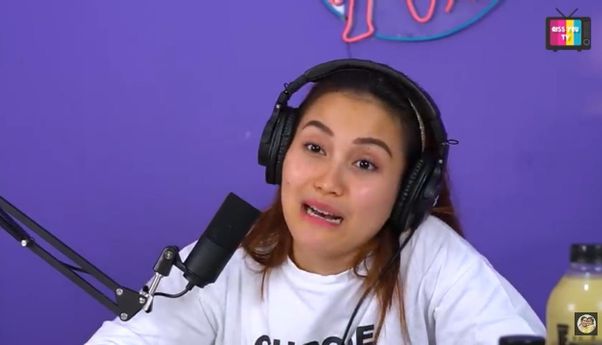 Ayu Ting Ting 'Ngemis' Subscribe:  Tolonglah Dibantu, Karyawan Saya Banyak