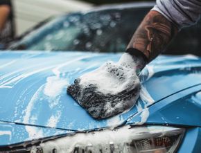 Tips Cuci Mobil Sendiri yang Benar