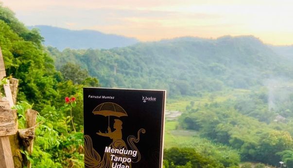 Kukuh Prasetya Kudamai Tutup Tema Lagu Mendung dan Udan dengan Novel