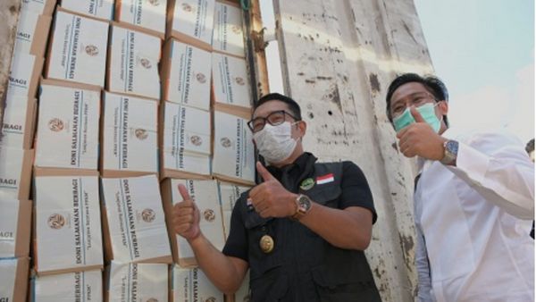 Kemarin Sumbang Rp1 Miliar ke Reza Arap, Kini Doni Salmanan Bagikan 3.000 Sembako untuk Warga Bandung