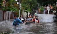 Meluasnya Banjir Jakarta: 68 RT Terendam, Ketinggian Air Capai 230 Cm