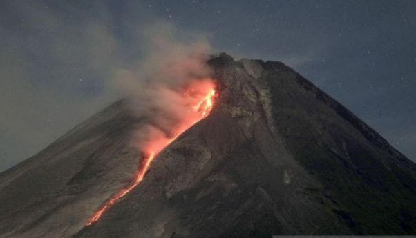 Gunung Merapi Luncurkan Guguran Lava Pijar 11 Kali ke Arah Barat Daya Sejauh 1.200 meter