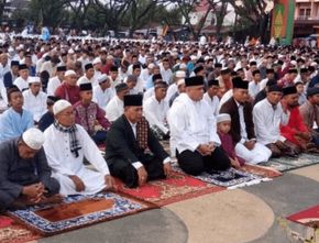 Berita Jateng: Boleh Salat Idul Adha Jamaah, Asalkan Tidak di Lapangan