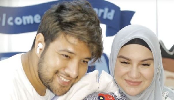 Takjub Simak Proses Kelahiran Buah Hatinya Bersama Irish Bella, Ammar Zoni: Saya Melihat Kuasa Allah