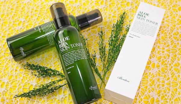 Mengapa Harus Pakai Benton Aloe BHA Skin Toner? Inilah 5 Alasannya