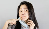 Apa Itu Maskne? Intip Penyebab dan Cara Mengatasinya