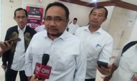 Menag Yaqut Bakal Sanksi Biro Perjalanan Haji tanpa Visa Resmi