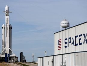 Banyak Diunduh, SpaceX Justru Larang Karyawan Pakai Aplikasi Zoom