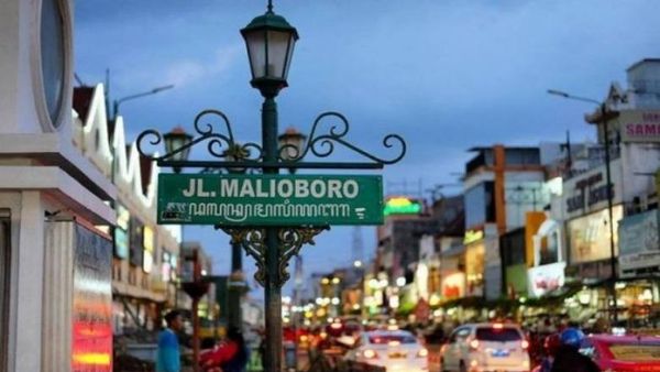 Suasana Malioboro Malam Hari, Banyak Spot Foto Menarik