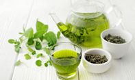 Rekomendasi Dokter Boyke, Ini Dia 4 Minuman yang Wajib Dikonsumsi Pria Loyo, Istri Dijamin Puas!