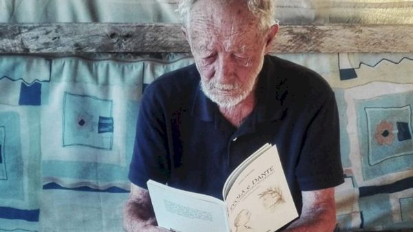 Kisah Mauro Morandi, Pria Tua yang Tinggal di Pulau Kecil Selama 32 Tahun dan Rajin Abadikan Keindahan Alam