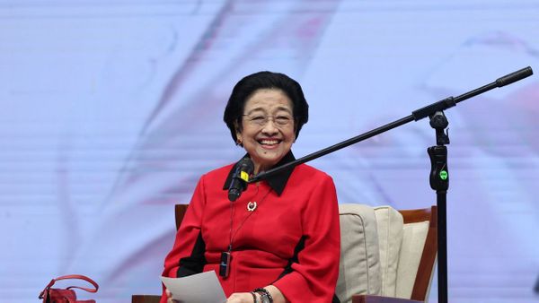 Megawati ke Hasto: Enggak Usah Takut, Kalau Kamu Diambil Aku Pergi ke Kapolri