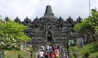 Fadli Zon Tegaskan Tidak Ada Pemasangan Eskalator di Candi Borobudur, Hanya Chairlift