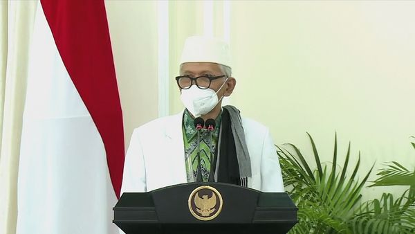 Ketua Umum MUI Ajak Ulama Edukasi Umat kalau Covid Nyata Bukan Hoaks
