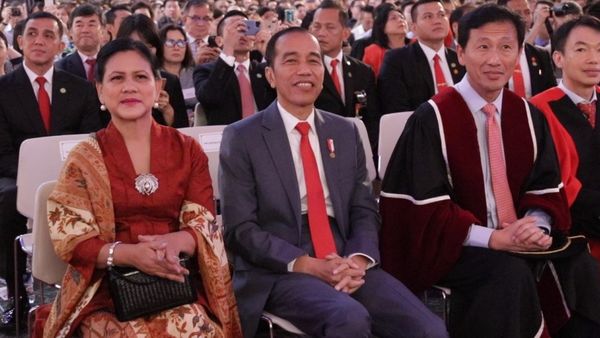 Momen Menarik Seputar Wisuda Putra Bungsu Presiden Jokowi di Singapura