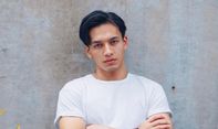 Jefri Nichol Unggah Foto Telanjang Dada Bersama Wanita, Warganet Langsung Gaduh