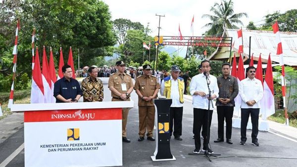 Jokowi Resmikan 27 Ruas Jalan di Sulsel, Diharapkan Bisa Perbaiki Konektivitas Antardaerah