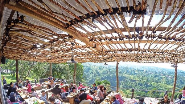 Luar Biasa! Pemandangannya Sangat Indah, tapi Harga Tiket Wisata Punclut Bandung Hanya Segini
