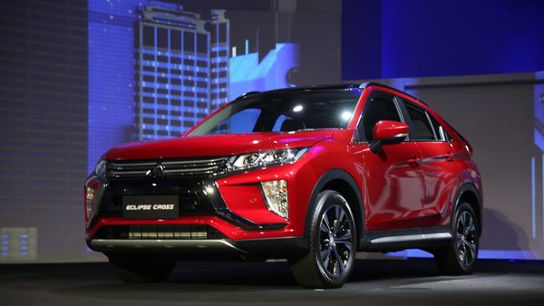 Harga dan Spesifikasi Mobil SUV Terbaru Mitsubishi Eclipse Cross Indonesia